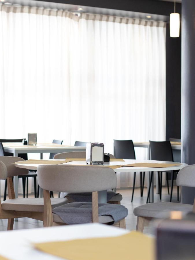 Master Hotel Reggio nell'Emilia Esterno foto