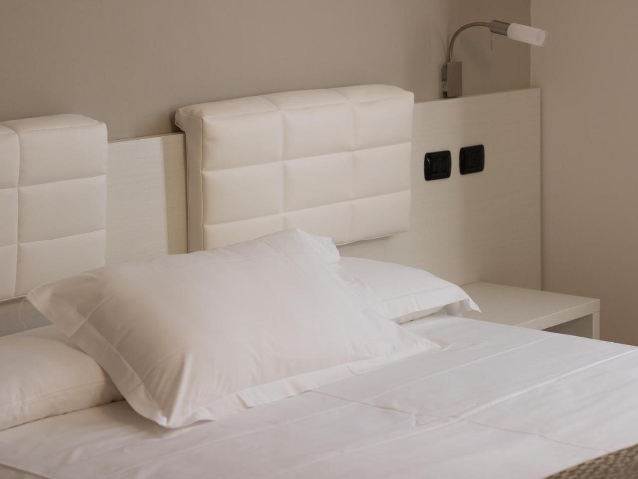 Master Hotel Reggio nell'Emilia Esterno foto