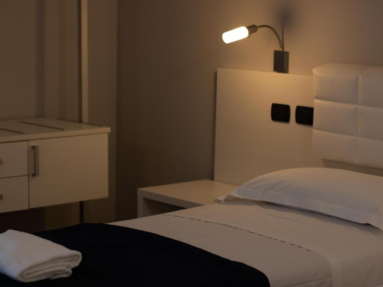 Master Hotel Reggio nell'Emilia Esterno foto