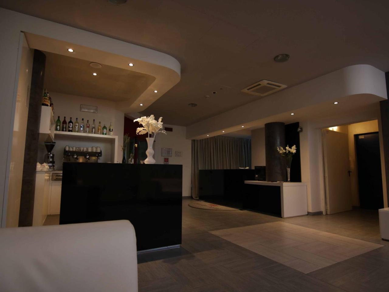 Master Hotel Reggio nell'Emilia Esterno foto