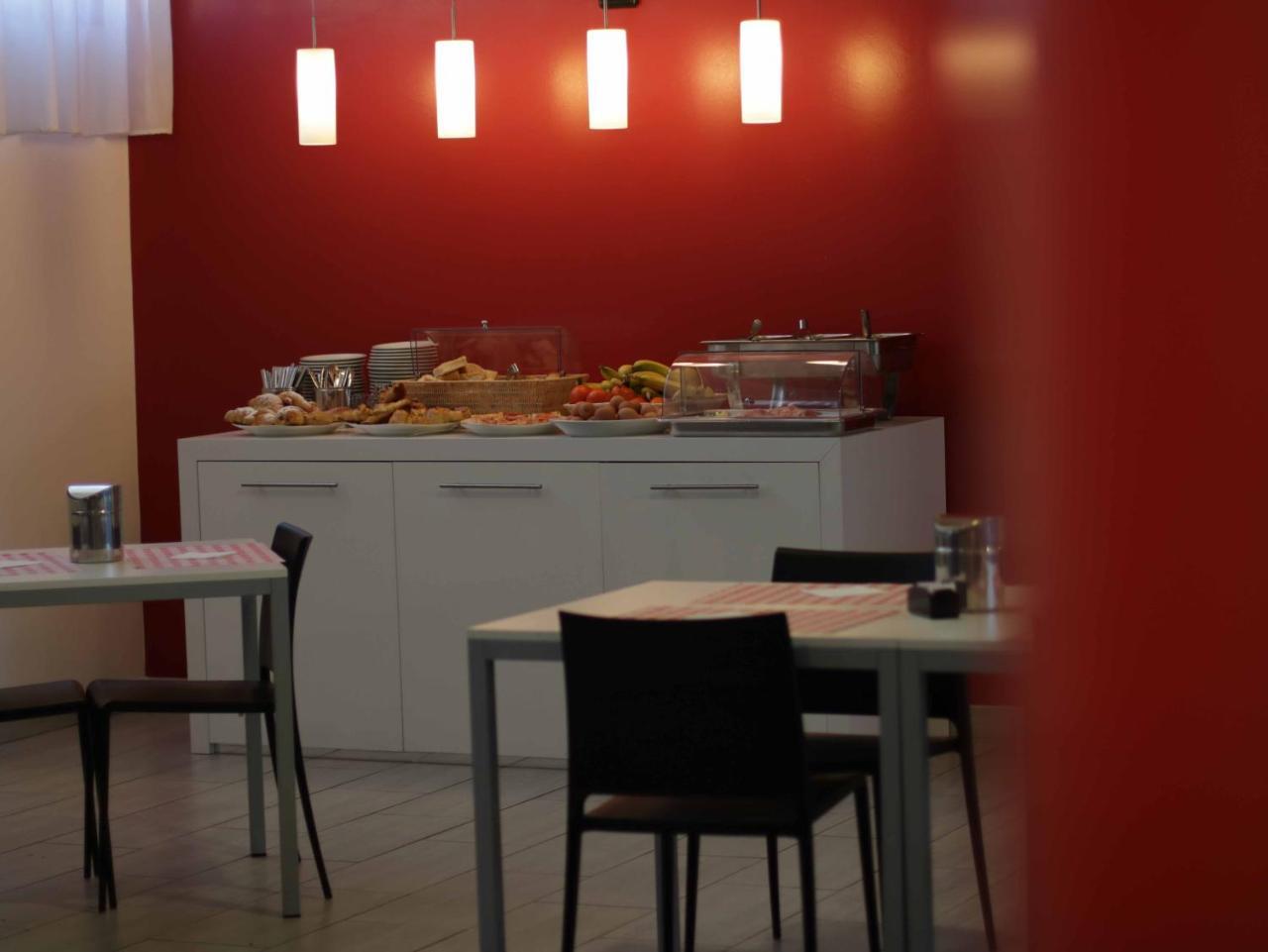 Master Hotel Reggio nell'Emilia Esterno foto